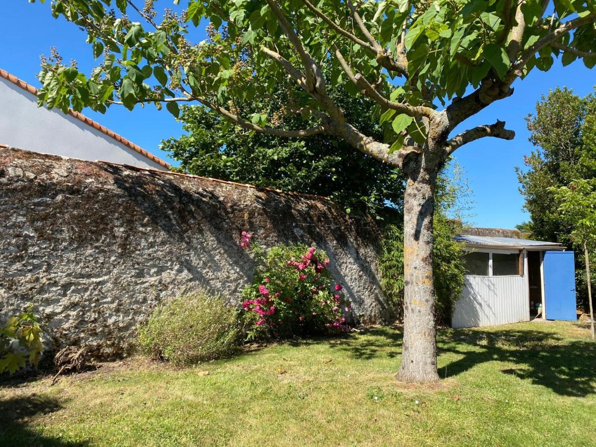 Maison Vendeenne A 10 Min De La Mer Avrillé エクステリア 写真